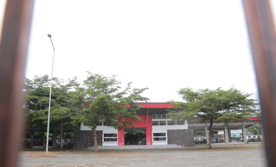 Di Tulungagung, ada satu fenomena yang selalu dinanti para peternak, pembeli, hingga pedagang musiman pasar hewan musiman.
