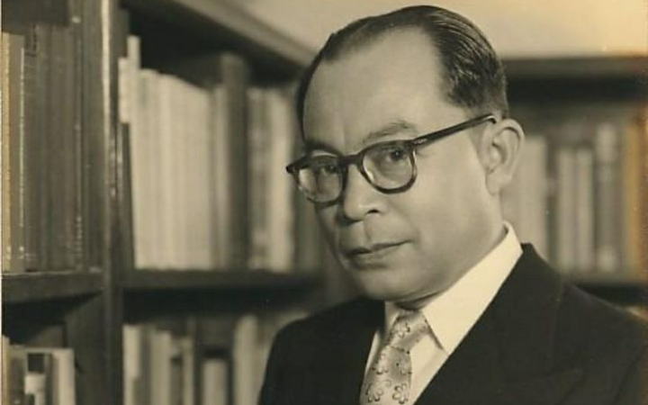Di balik gegap gempita Proklamasi 17 Agustus 1945, ada sosok cerdas, tenang, dan penuh strategi: Mohammad Hatta. Sebagai wakil presiden pertama Indonesia dan salah satu proklamator kemerdekaan.