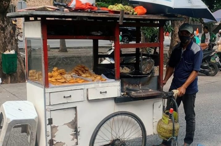 jajanan street food yang wajib dicoba di Tulungagung