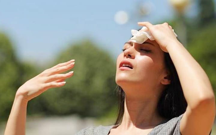 Aktivitas di luar ruangan tanpa pelindung kulit berisiko mengalami penurunan kolagen akibat radiasi sinar ultraviolet.(pinterest.com/receptar)