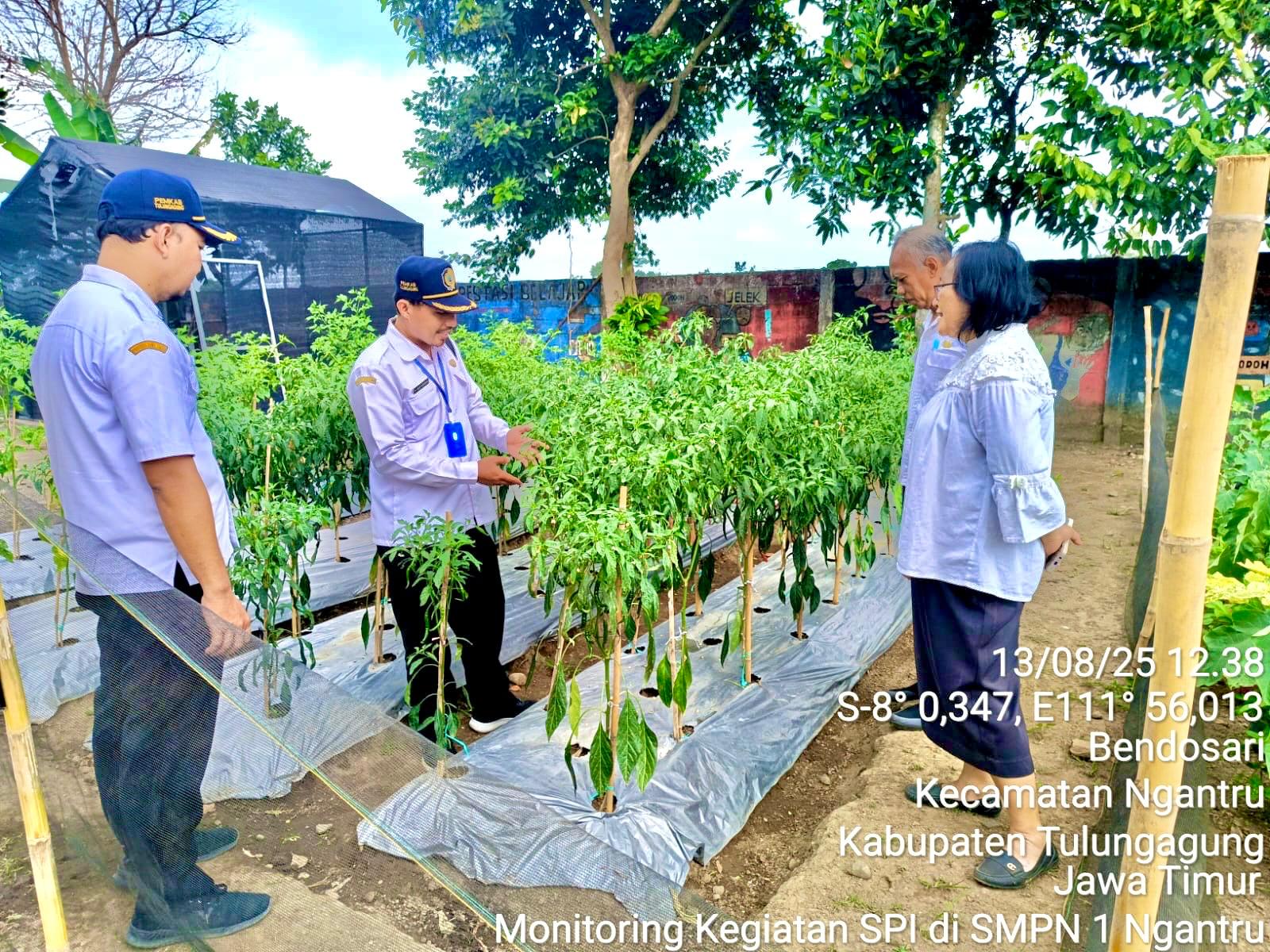 Monitoring kegiatan di SMPN 1 Ngantru.