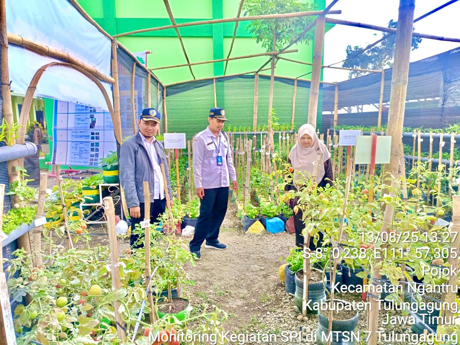 Monitoring kegiatan SPI di MTsN 7 Tulungagung.