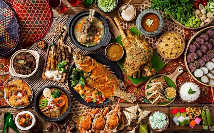 Kuliner Jawa dikenal dengan cita rasanya yang kaya rempah, perpaduan rasa manis, gurih, hingga pedas yang pas di lidah.