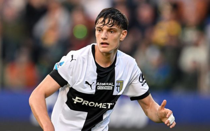 Giovanni Leoni Wonderkid Usia 18 Tahun Asal Parma Resmi Gabung Ke Liverpool.