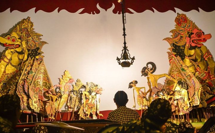 Indonesia dikenal sebagai negara kepulauan terbesar di dunia dengan lebih dari 17.000 pulau yang membentang dari Sabang hingga Merauke.