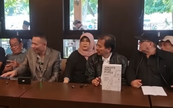 Jokowi&rsquo;s White Paper: Antara Kritik Akademik dan Manuver Politik