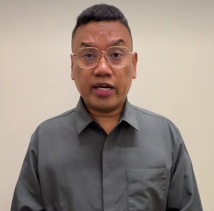 Uya Kuya membagikan ulang kisah kebaikannya di Instagram Story usai rumahnya dijarah, menuai pro dan kontra netizen