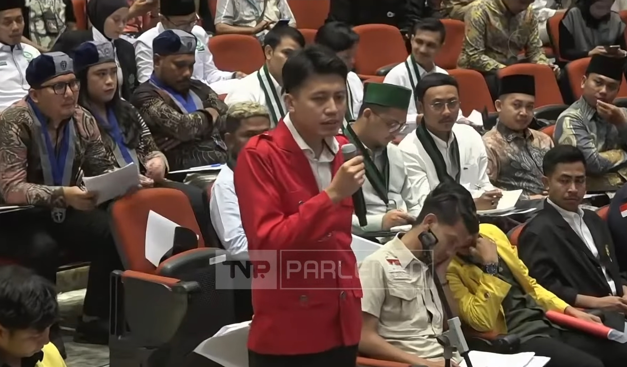 Pimpinan DPR RI menerima perwakilan mahasiswa dari berbagai organisasi kemahasiswaan di Ruang Abdul Muis, Gedung Nusantara, Kompleks Parlemen, Jakarta, Rabu 3 September 2025. (YOUTUBE TV PARLEMEN)