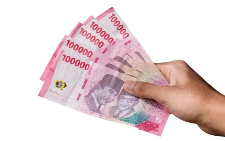 Nilai tukar rupiah yang sering naik turun tentu membuat banyak orang bertanya-tanya. Kenapa ya, rupiah bisa begitu fluktuatif? Apa penyebab sebenarnya di balik pergerakan nilai tukar ini?