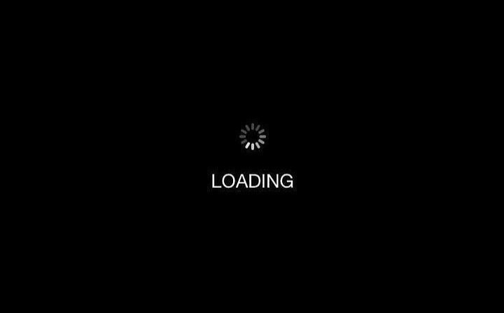 Pernahkah kamu merasa ketika menunggu loading di HP atau laptop, rasanya makin lama? Padahal mungkin hanya beberapa detik saja, tapi terasa seperti berjam-jam.