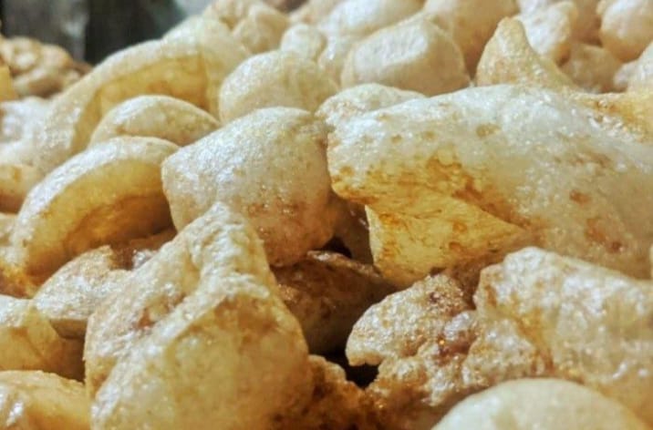 Camilan gurih, renyah, dan bikin nagih! Inilah fakta unik dan kelezatan kerupuk rambak khas Tulungagung yang wajib kamu coba
