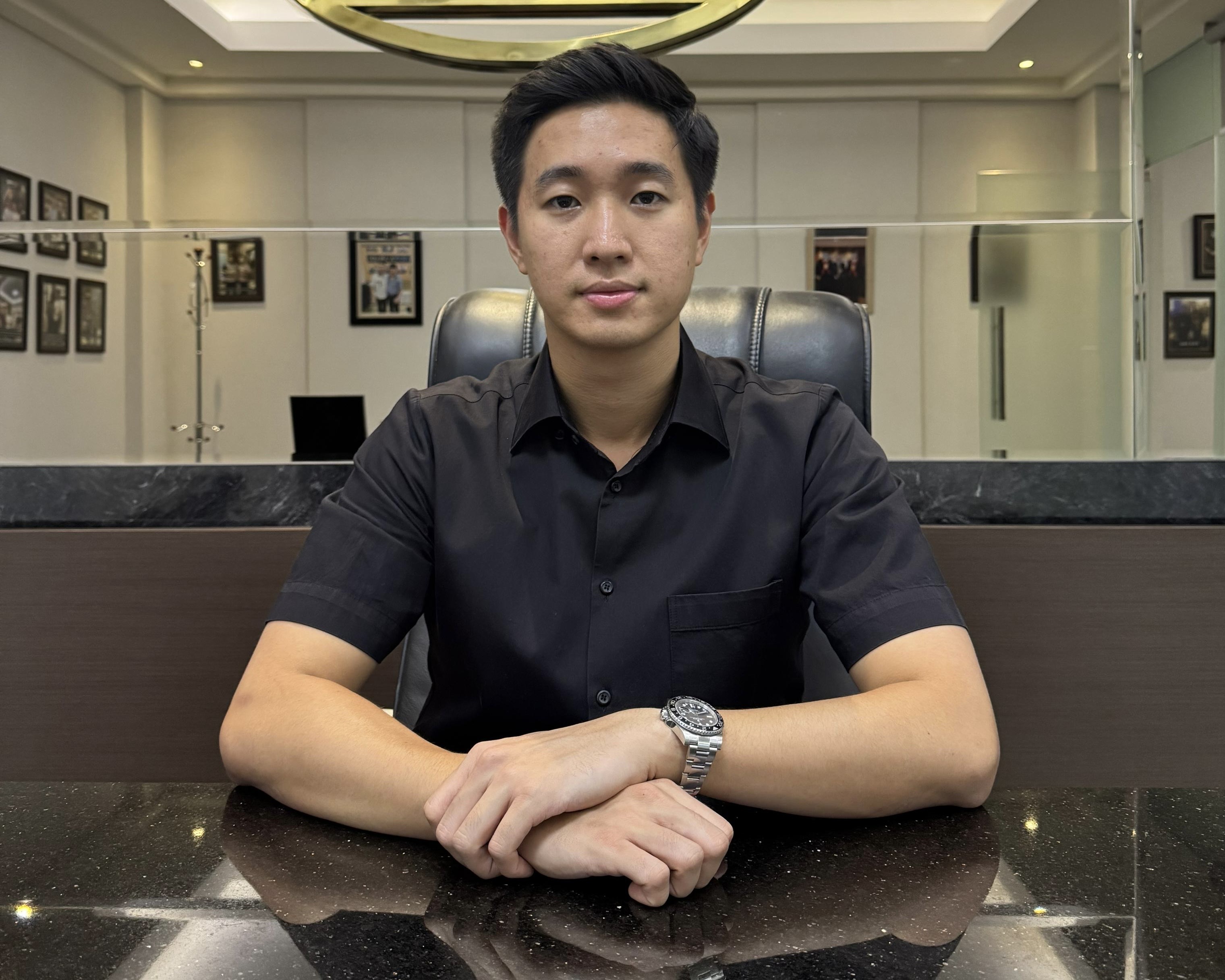 Kuasa hukum PT Jawa Pos Daniel Julian Tangkau