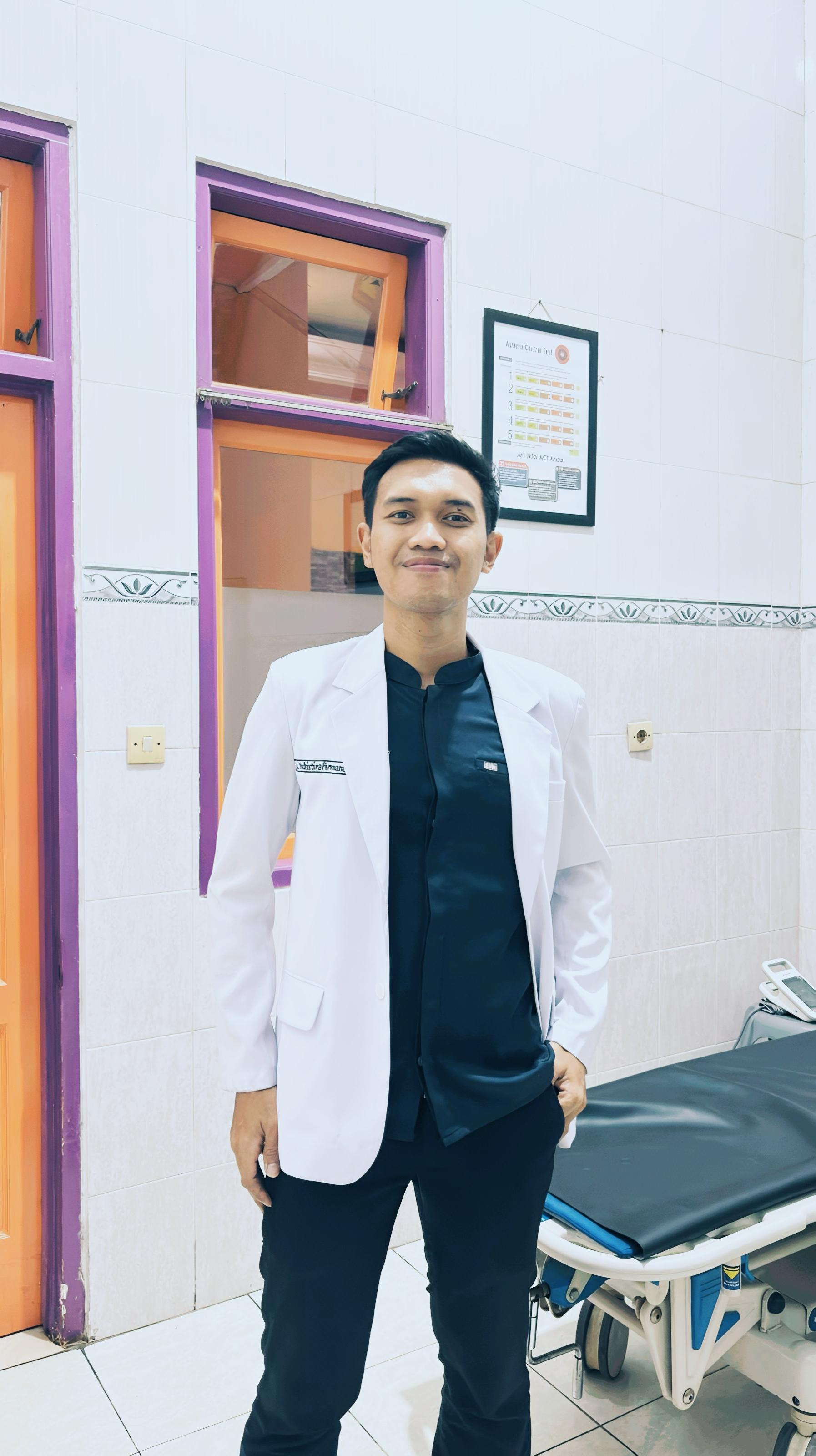 dr. Yudhistira Permana, Sp.PD
