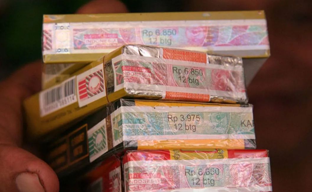 Tarif cukai rokok dari tahun ke tahun mengalami kenaikan dan pengusaha merasa keberatan.