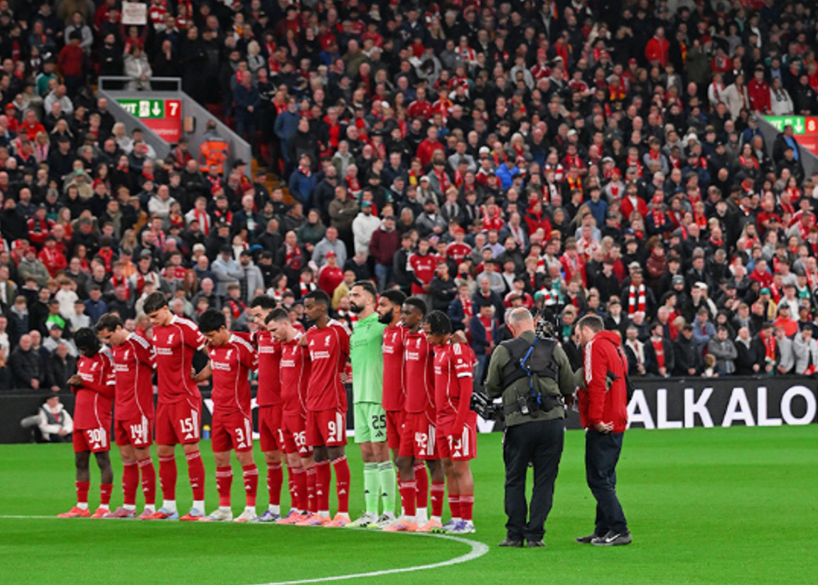 Liverpool lolos Carabao Cup usai menang dramatis 2-1 atas Southampton di Anfield. Gol Isak dan Ekitike jadi penentu (instagram/liverpoolfc)