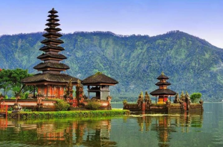 kenapa bali jadi magnet oleh para turis?