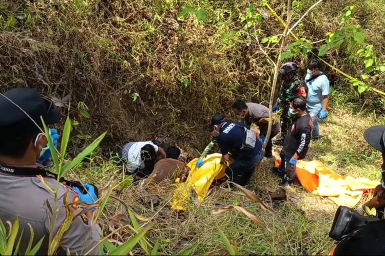 penemuan jasad pelaku pembunuhan di temon pacitan