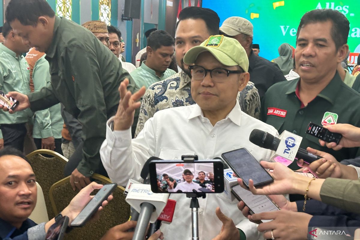 Ribuan siswa keracunan jadi peringatan keras. BGN dituntut berbenah total agar MBG benar-benar aman & berkualitas.(Antaranews.com)