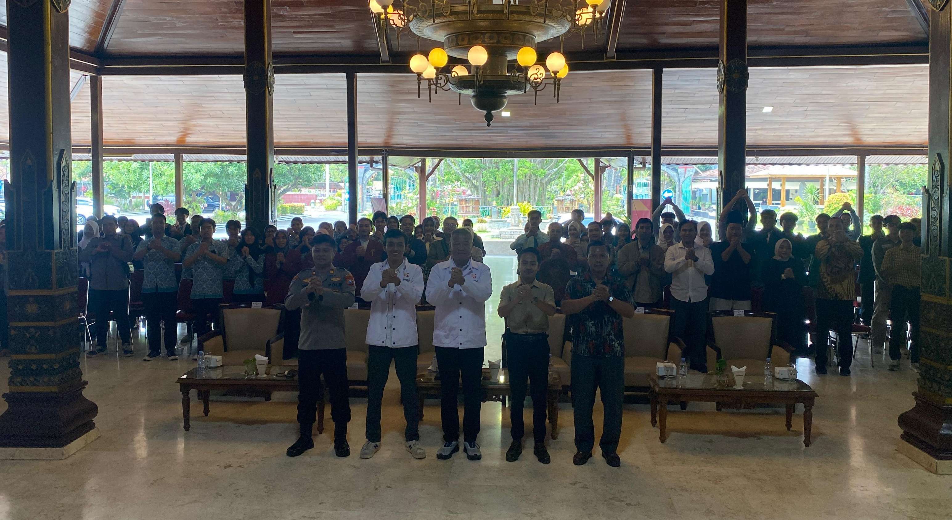 Rembuk Pemuda Tulungagung di Pendapa Kongas Arum Kusumaning Bangsa.