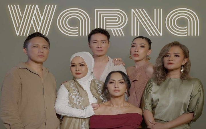 Musik boleh jadul, tapi vibes-nya tetap timeless! Dari Warna &ndash; 50 Tahun Lagi sampai Chrisye &ndash; Kala Cinta Menggoda, city pop Indonesia selalu sukses bikin nostalgia.