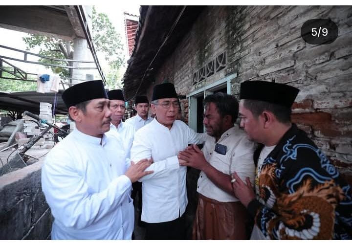 Ketua Umum PBNU dan Gubernur Jatim Sampaikan Duka Mendalam atas Ambruknya Mushalah di Pesantren Al-Khoziny Sidoarjo, Santri Terluka dan Satu Meninggal Dunia (instagram yahyayahyacholilstaquf)