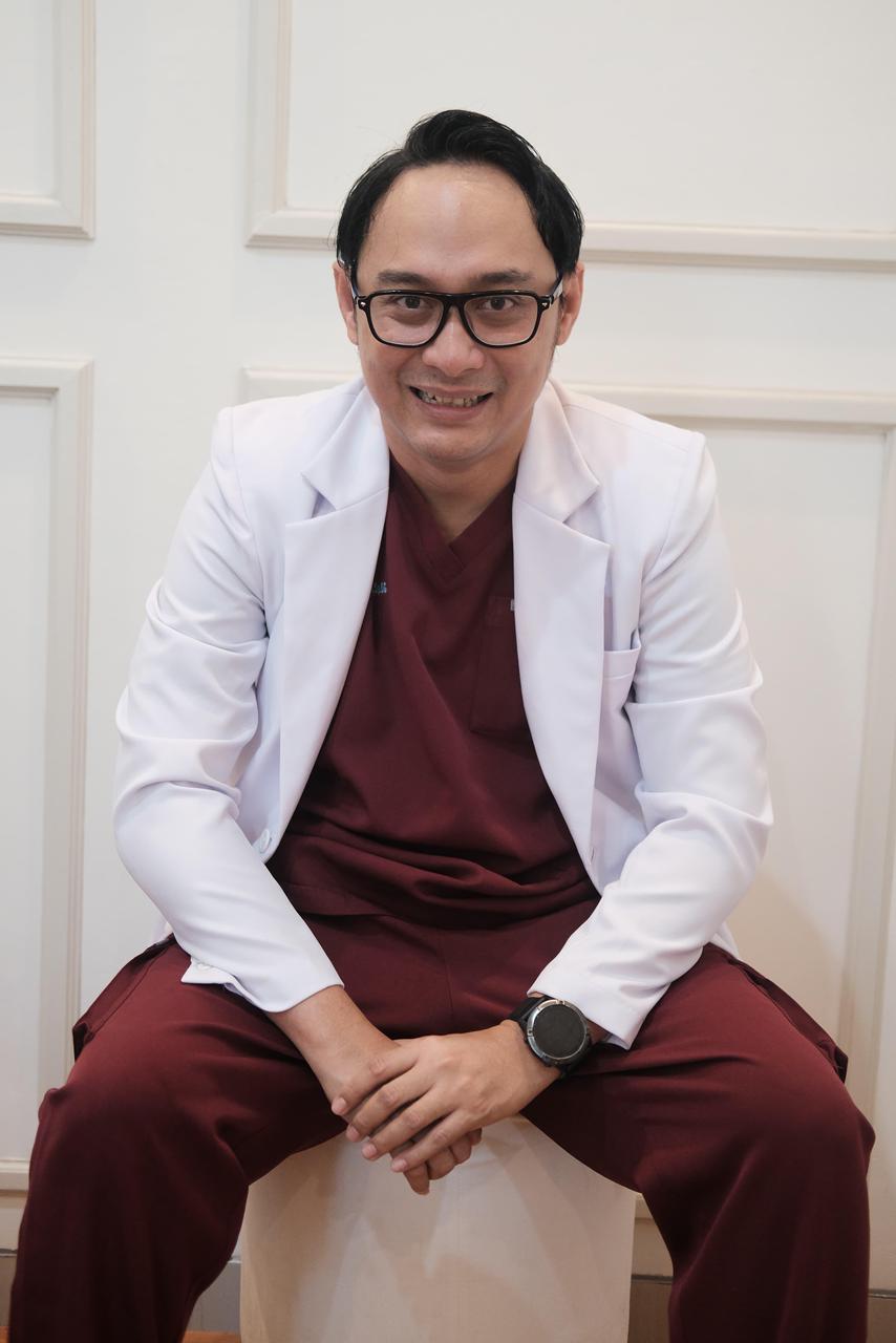 dr Jonathan C Nainggolan SpOG, dokter spesialis kandungan di RSIA Trisna Medika.