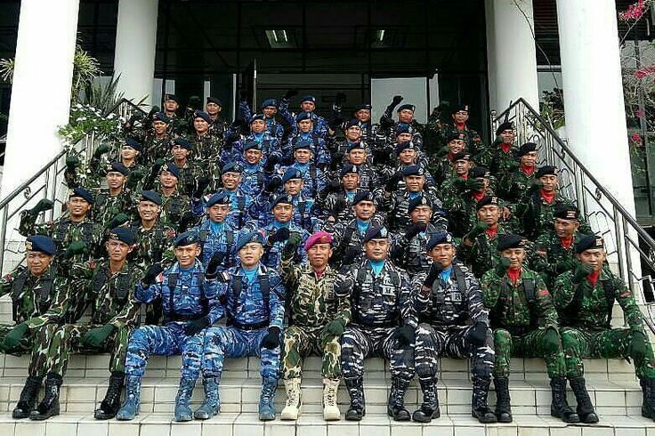Jelang HUT ke-80 TNI, kenali arti beragam warna baret TNI (Merah, Ungu, Jingga) yang melambangkan kehormatan dan kesatuan elite (pinterest)