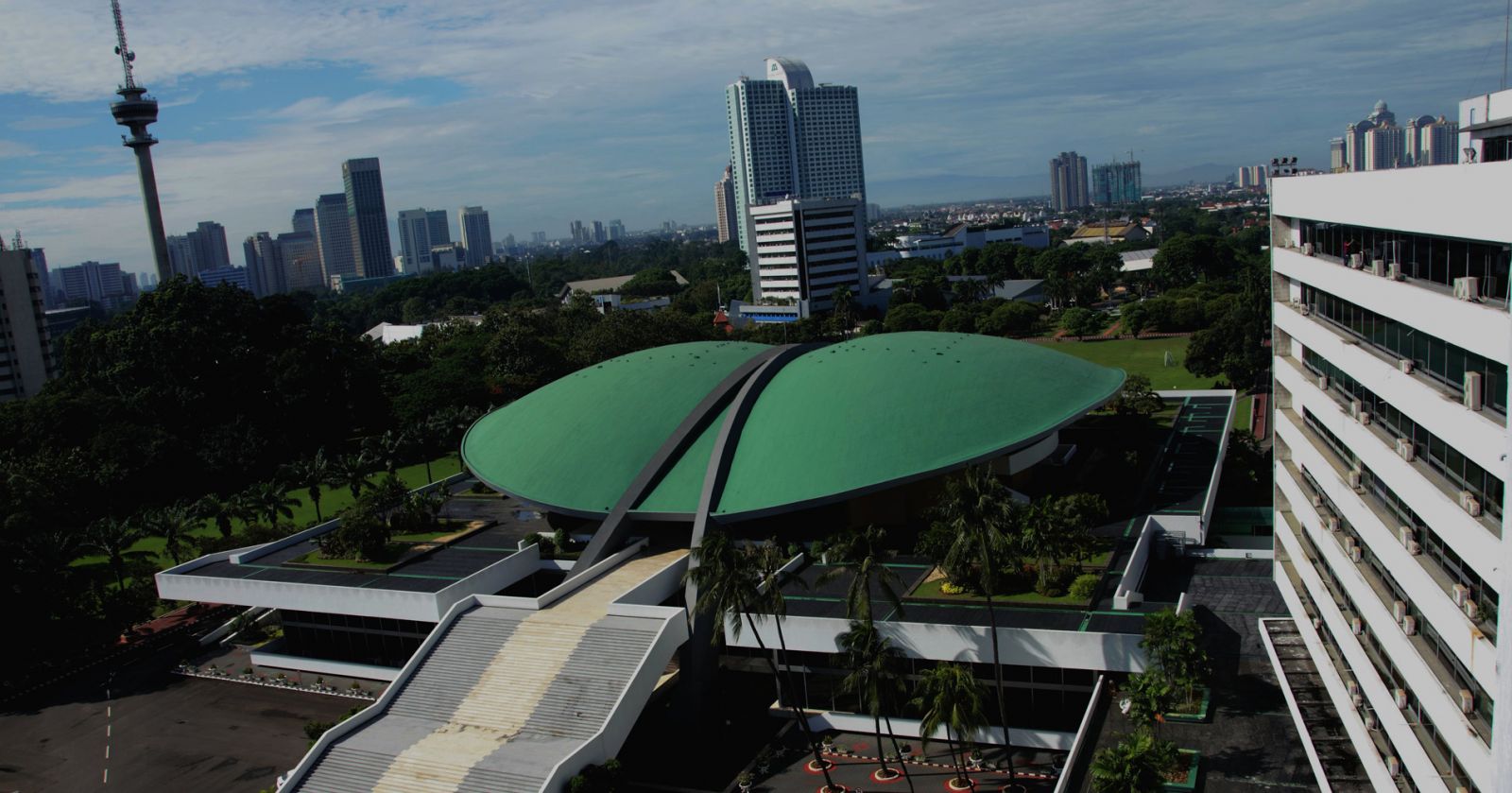 Bangunan Gedung DPR/MPR tempat wakil rakyat berkantor. (MPR RI)