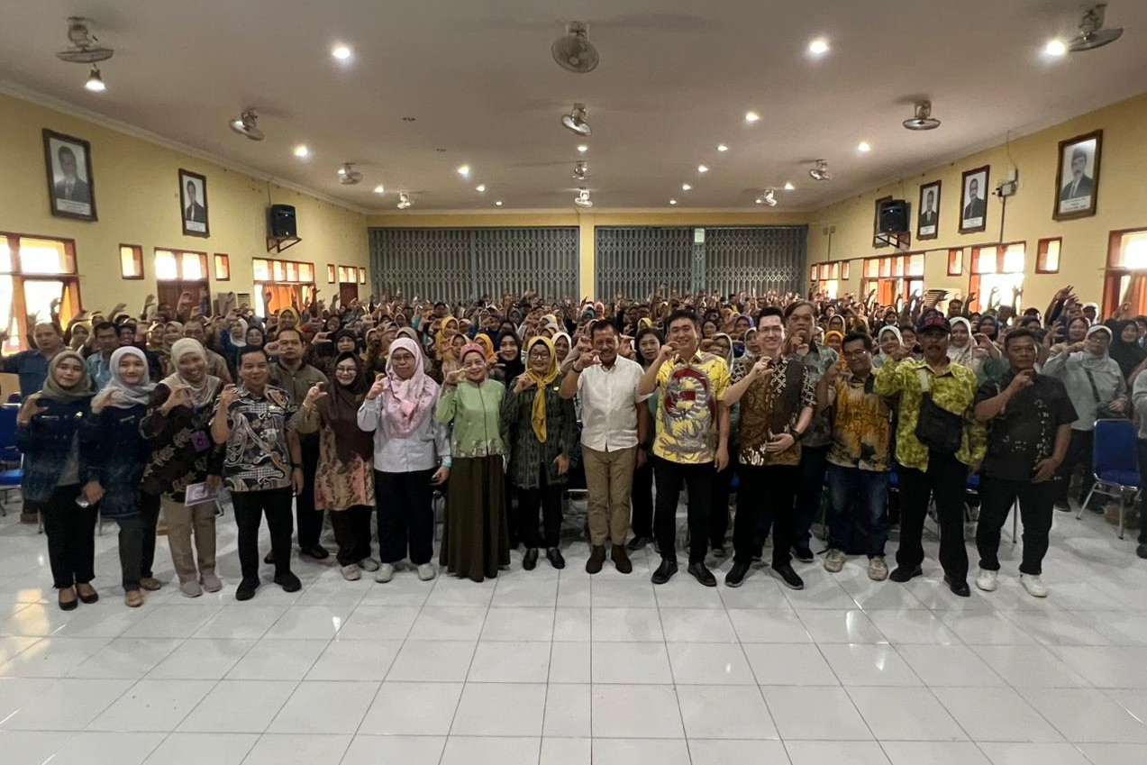 Heru Tjahjono menemui warga Kota Kediri di aula Universitas Nusantara PGRI.