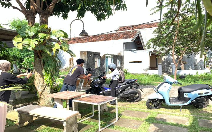 Setelah sukses ikut serta dalam RaTu Film Festival (RFF) tahun sebelumnya, tim Broadcastkita kembali ambil bagian di RFF 2025, kali ini di kategori umum.