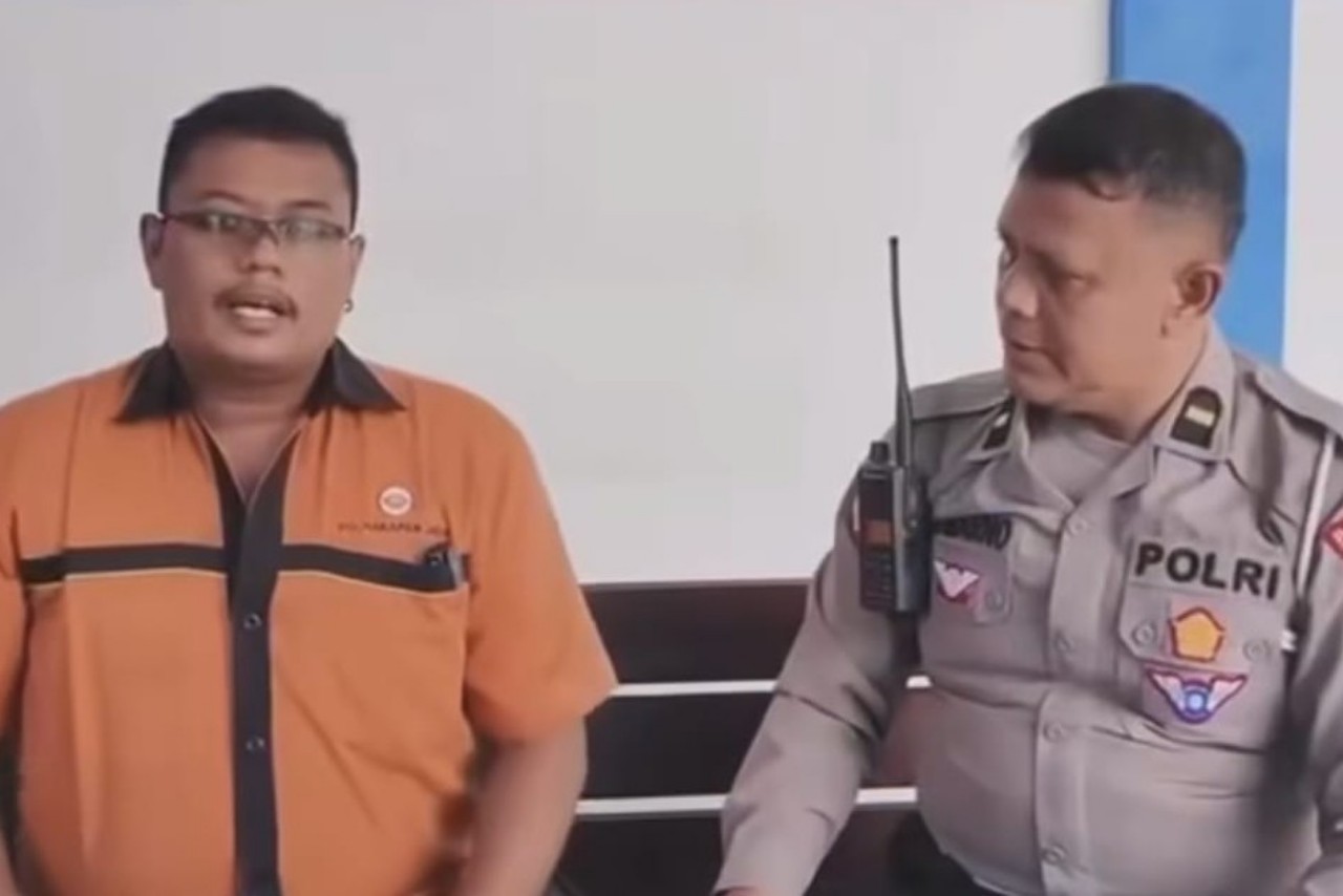 Sosok sopir bus Harapan Jaya berinisial RAS yang pernah ditilang 1,5 bulan yang lalu. (TANGKAPAN LAYAR VIDEO SATLANTAS POLRES TULUNGAGUNG)