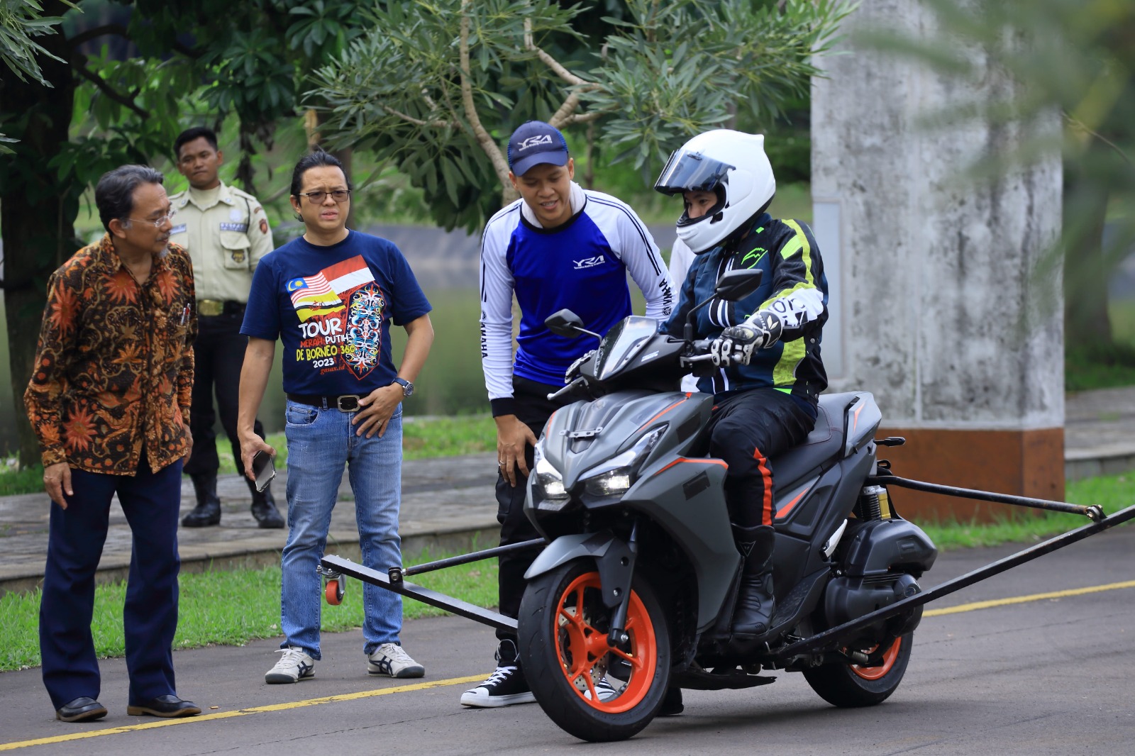 Photo