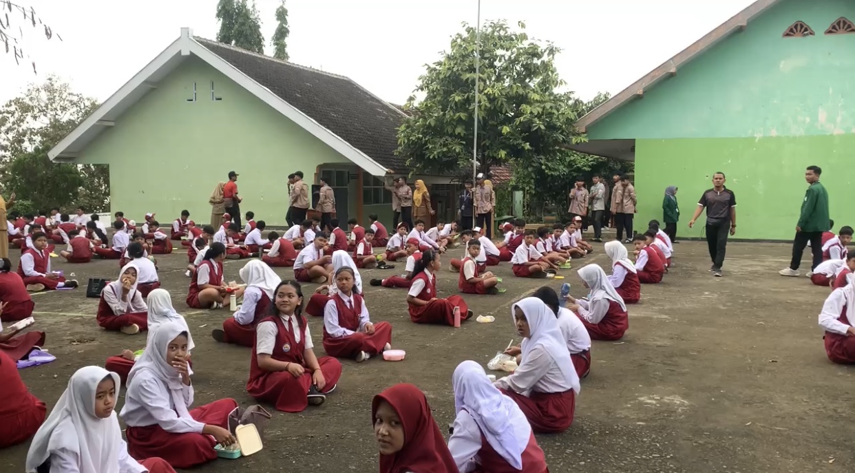 Pemerintah melalui Kementerian Perlindungan Pekerja Migran Indonesia (P2MI) dan Kementerian Sosial Republik Indonesia (Kemensos) menargetkan enam bahasa asing.