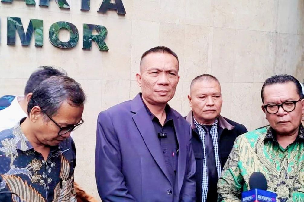 Potret Dr. Eng. Rismon Sianipar, pakar forensik digital yang berani mengungkap kejanggalan dokumen pendidikan mantan Presiden Jokowi.