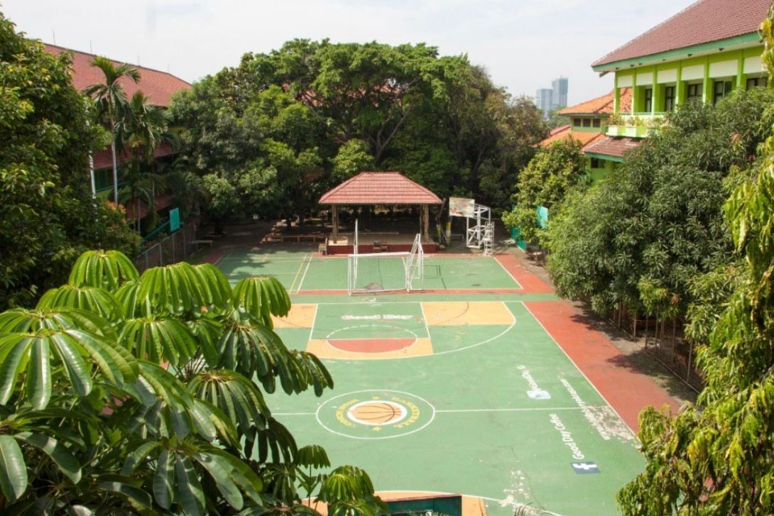 SMAN 72 Kelapa Gading, lokasi yang kini menjadi perhatian publik usai insiden ledakan yang terjadi di area sekolah.