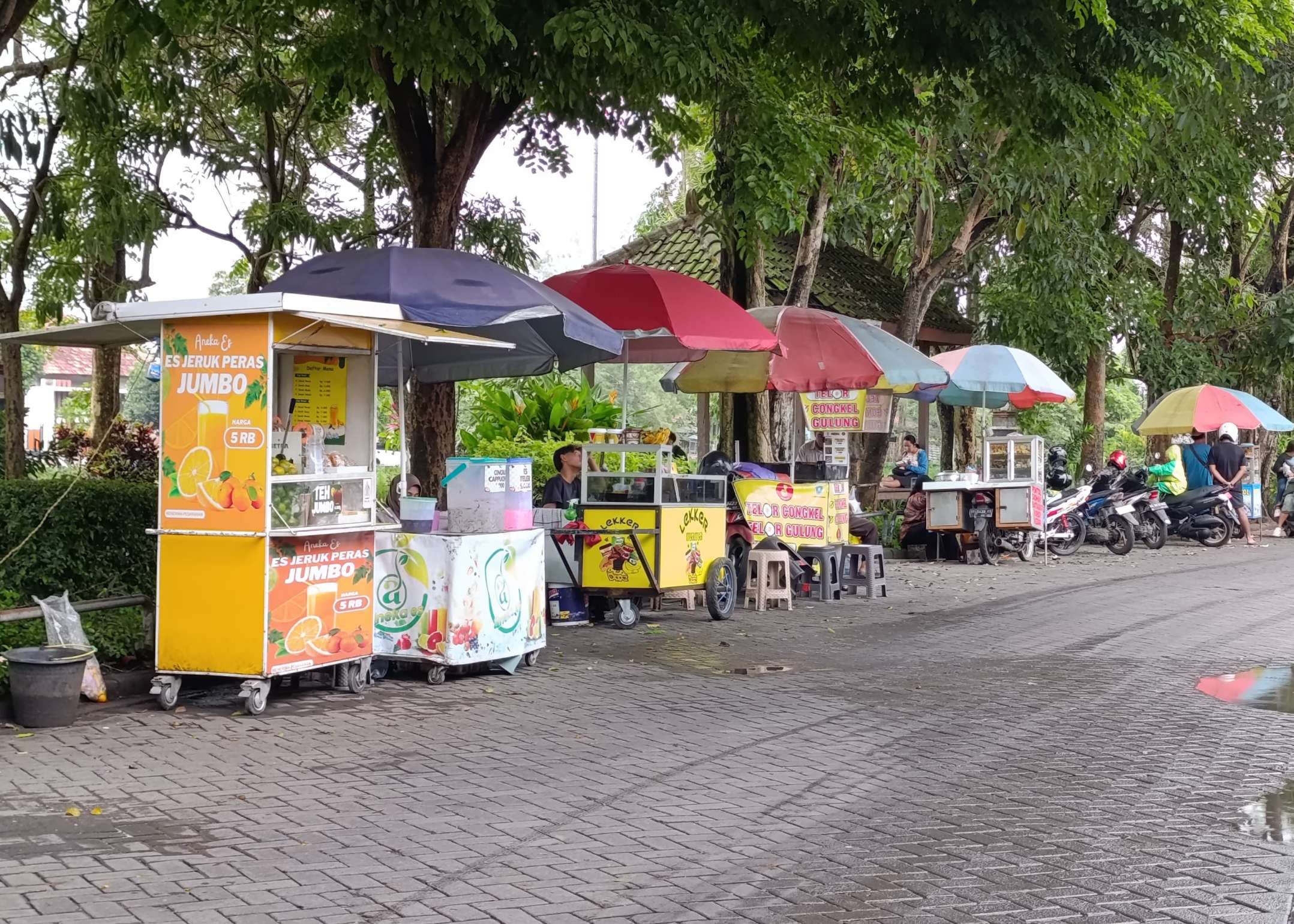 Sektor UMKM jadi salah satu penggerak meningkatnya pertumbuhan ekonomi di Tulungagung.(ANNIZA MEINA/RADAR TULUNGAGUNG)
