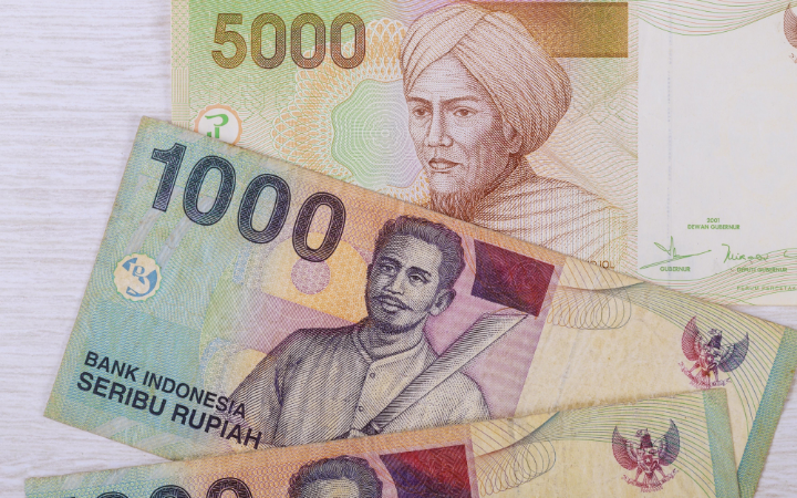 Bank Indonesia siapkan redenominasi Rupiah, pangkas tiga nol demi efisiensi dan kredibilitas ekonomi nasional. Stabilitas politik jadi syarat utama pelaksanaannya.(Ilustrasi)
