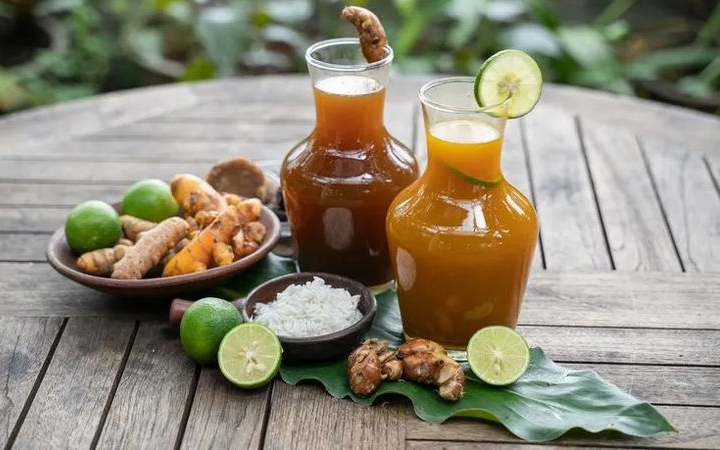 Obat dan jamu punya cara kerja berbeda dalam melawan batuk pilek. Mana yang lebih cocok untuk kamu?