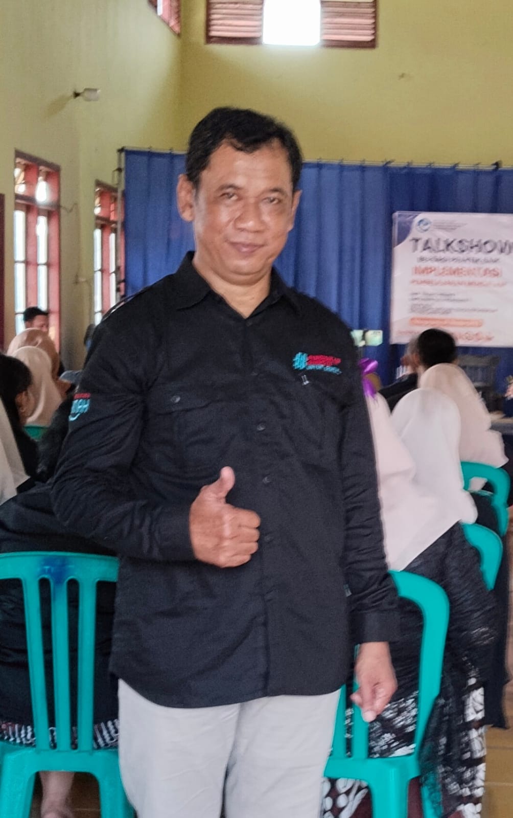 BAMBANG SUNARYADI, GURU SMAN 1 KAUMAN.