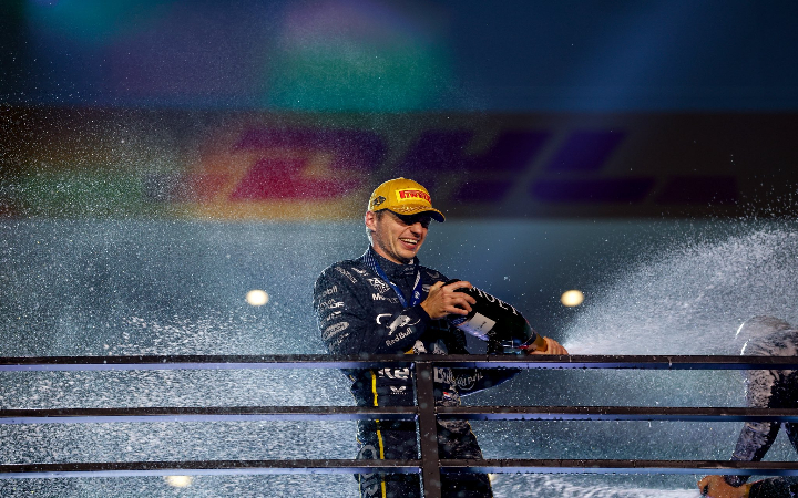 Max Verstappen meraih kemenangan ke-69 sepanjang kariernya setelah tampil dominan di Grand Prix Las Vegas, Minggu (23/11).
