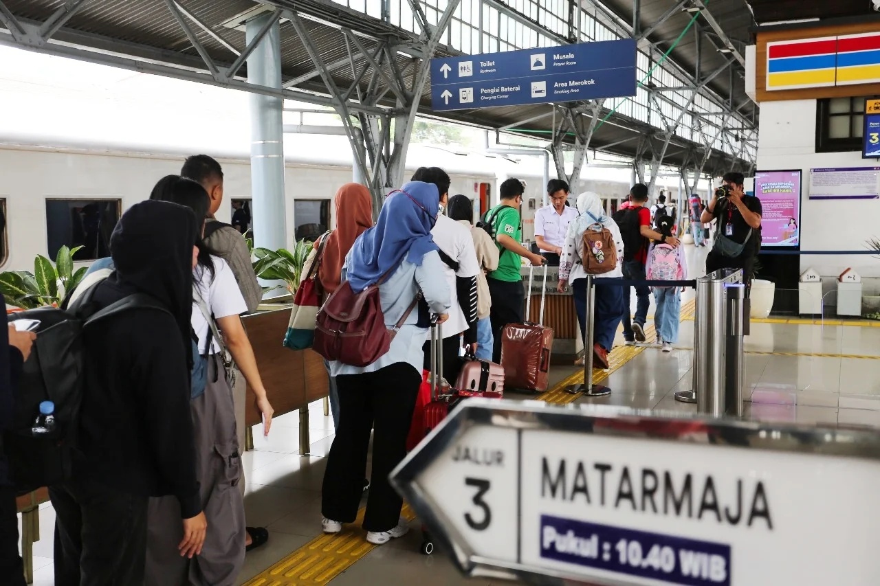 Animo pemesanan tiket kereta api untuk libur Nataru mulai mengalami peningkatan. (KAI)