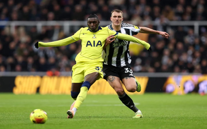 Spurs selamat di menit akhir &mdash; Newcastle kehilangan kemenangan di depan mata.