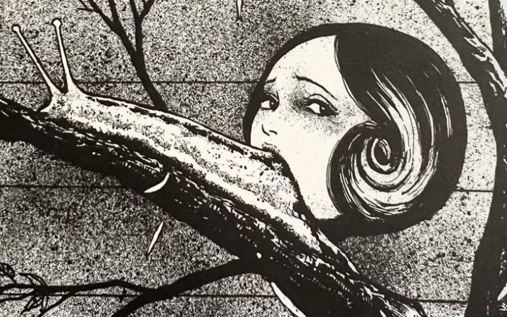 Karya Junji Ito itu bikin gak nyaman, tapi justru di situ letak magisnya. Horor yang bikin mikir, bukan cuma takut.