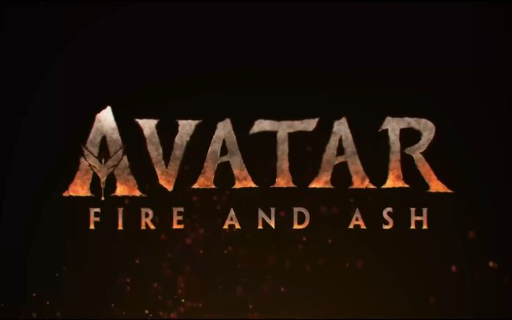 Film Avatar 3: Fire and Ash menjadi salah satu rilisan paling dinantikan di akhir tahun 2025. Disutradarai kembali oleh James Cameron, film ini dijadwalkan tayang secara global pada 19 Desember 2025,.