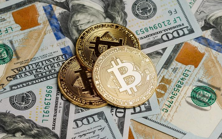 Bitcoin (BTC) kembali menembus level psikologis USD 90 ribu setelah sempat tertekan sepanjang November.
