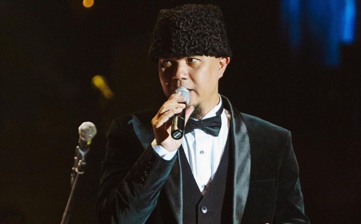 Konser Dewa 19 JIS mundur, Ahmad Dhani ungkap alasan syariat perizinan hingga kesiapan 70.000 penonton yang bikin aparat waswas.