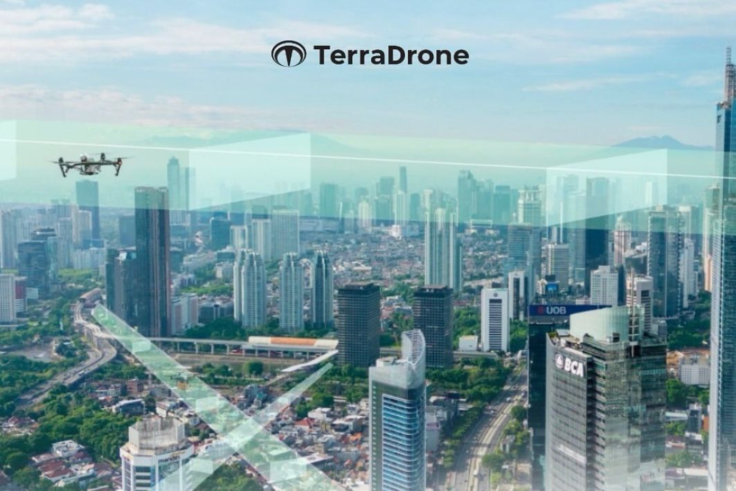 Kebakaran Gedung Terra Drone Kemayoran (9/12/25) tewaskan >20 orang. Api dari ledakan baterai lantai 1, termasuk ibu hamil tewas.