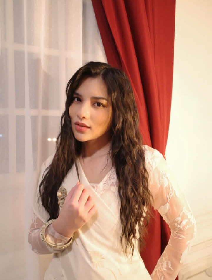Davina tanggapi isu diduga jadi selingkuhan.(instagram.com/davinaakaramoy)