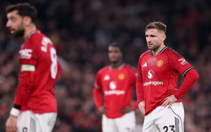 Manchester United vs Bournemouth berakhir dramatis 4-4 di Old Trafford, laga penuh gol yang membuka kelemahan lini belakang Setan Merah.