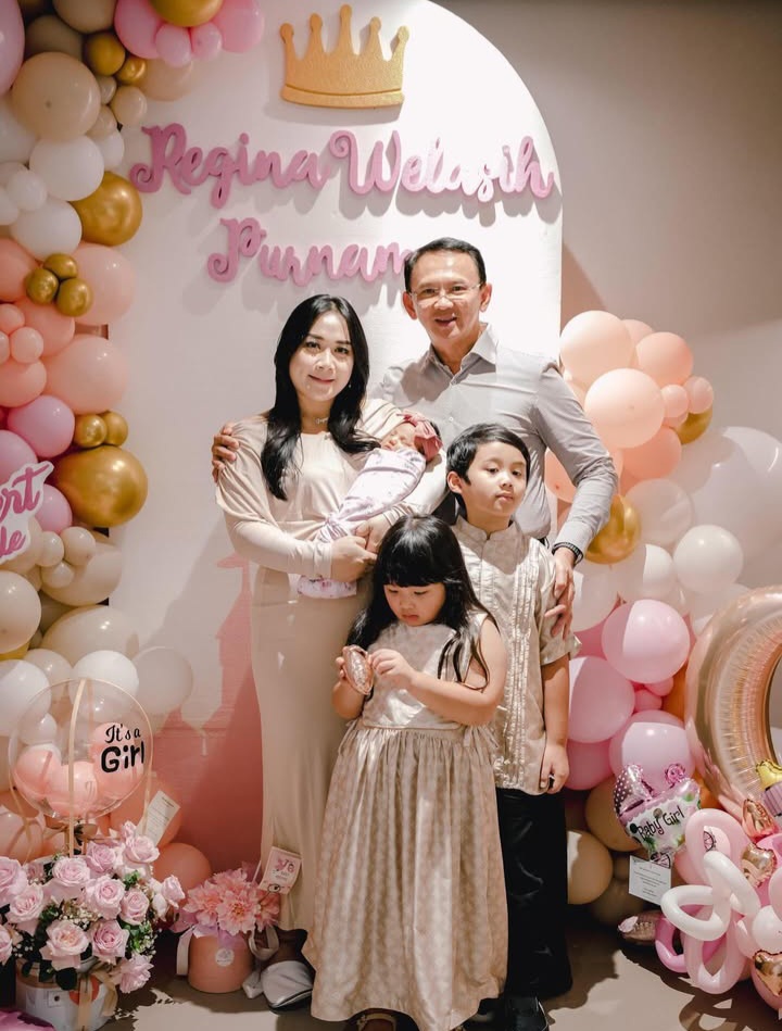 Ahok dan Puput Nastiti Devi dikaruniai anak ketiga yang diberi nama Regina Welasih Purnama.(instagram.com/basukibtp)